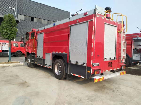 國六五十鈴6噸水罐消防車 國六五十鈴6噸水罐消防車