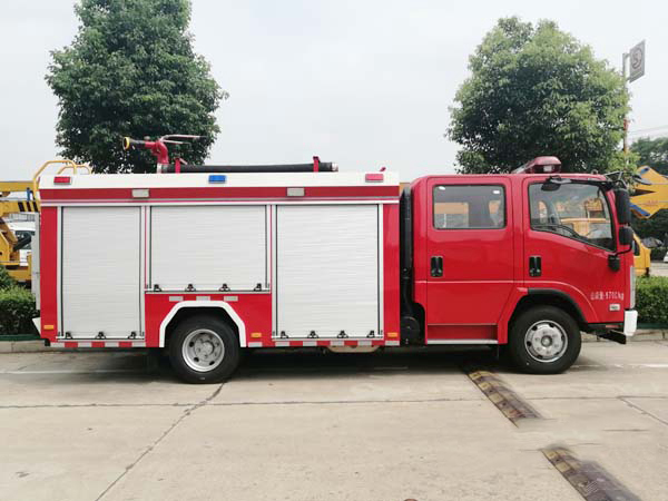 五十鈴700P 3.5噸水罐消防車 五十鈴700P 3.5噸水罐消防車